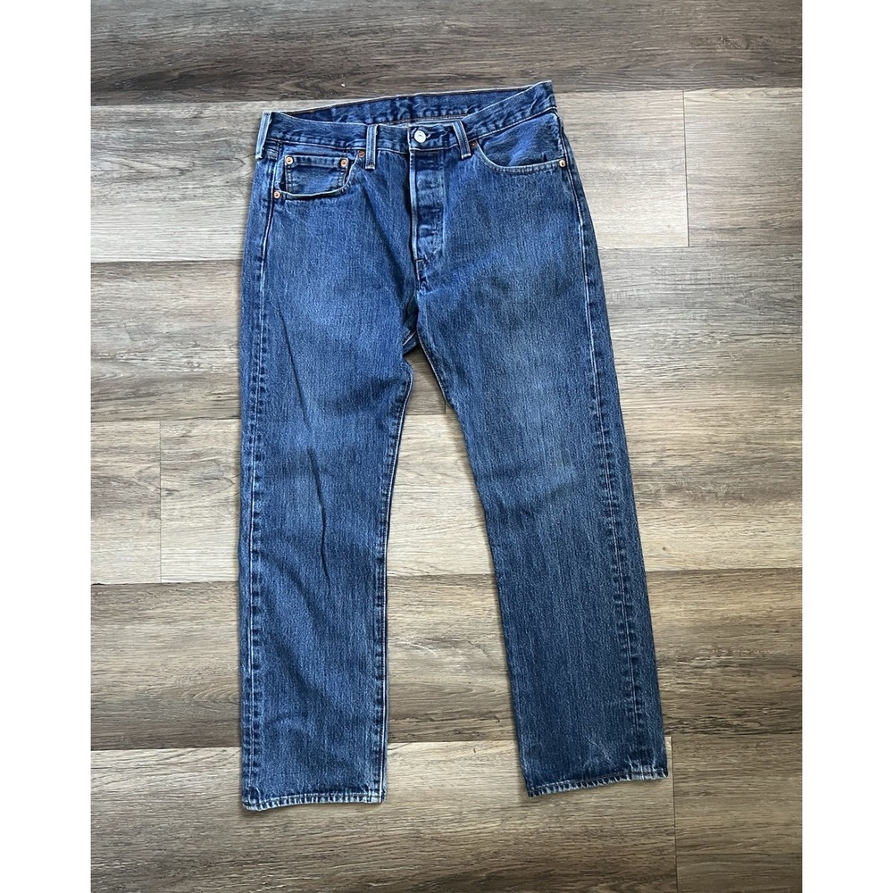 Levi's 32x30 Men's Blue Medium Wash Denim Jeans Regular Fit Mid Rise Button Fly